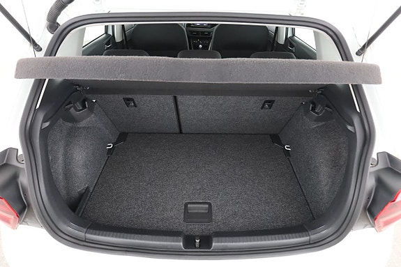 Volkswagen Polo 18 of 30