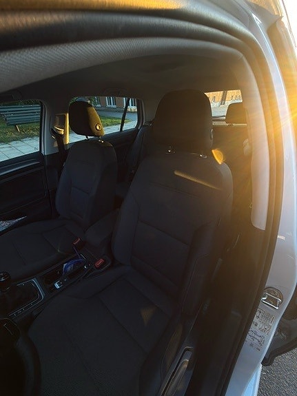 Volkswagen Golf VII 15 of 15