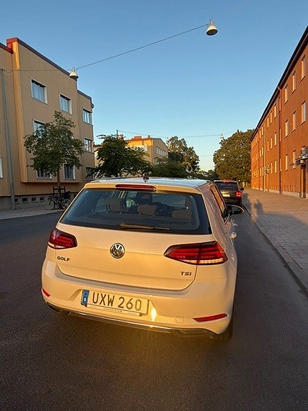Volkswagen Golf VII 4 of 15