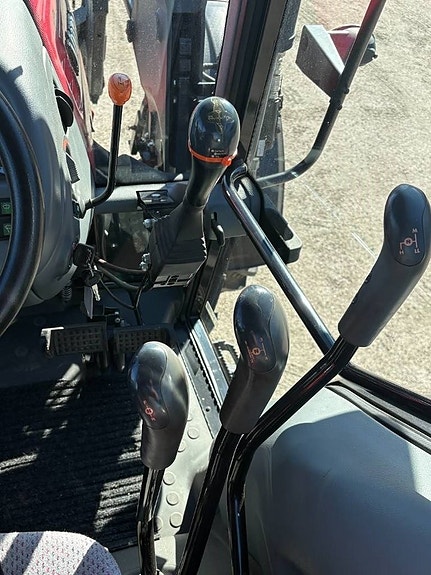 Valtra A 72 5 of 11