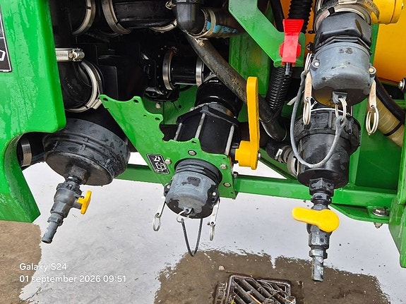 John Deere M 952 i 9 of 22