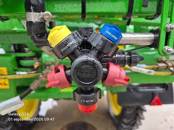 John Deere M 952 i 10 of 22