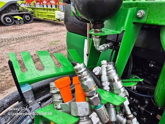 John Deere M 952 i 17 of 22