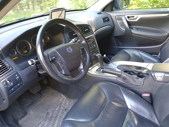 Volvo XC70 4 of 9