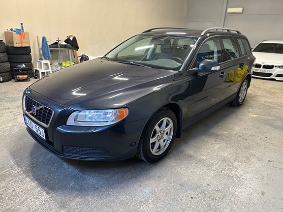 Volvo V70 6 of 20