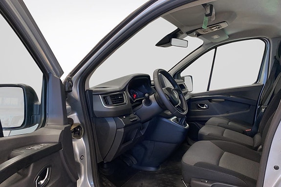 Renault Trafic 6 of 14