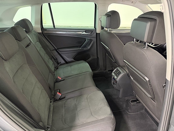 Volkswagen Tiguan 16 of 28