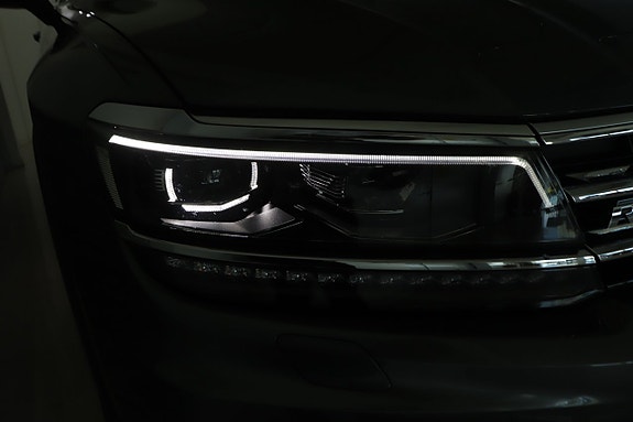 Volkswagen Tiguan 10 of 28