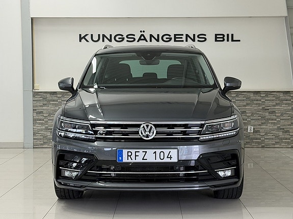 Volkswagen Tiguan 5 of 28
