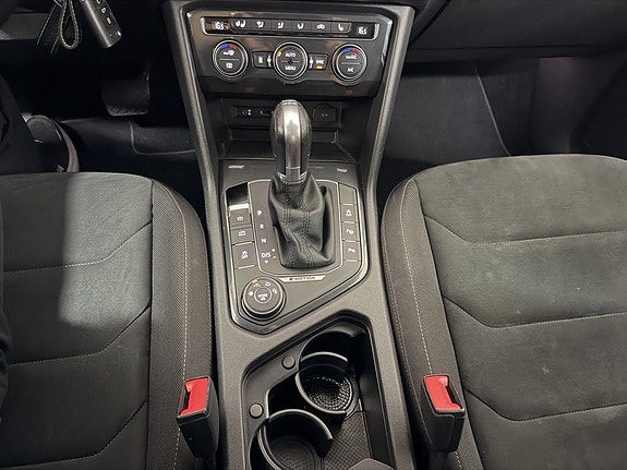 Volkswagen Tiguan 26 of 28
