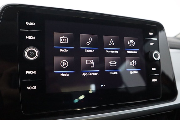 Volkswagen T-Roc 17 of 20