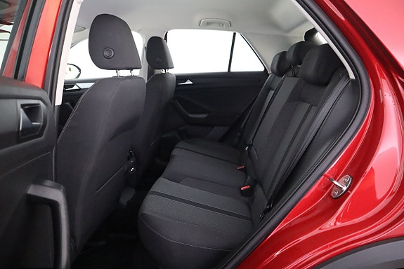 Volkswagen T-Roc 13 of 20