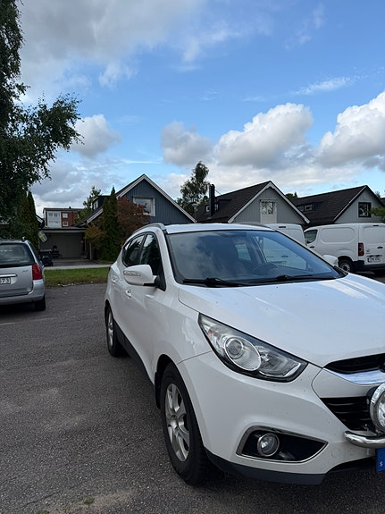 Hyundai ix35 3 of 10