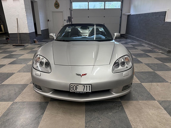 Chevrolet Corvette 5 of 30