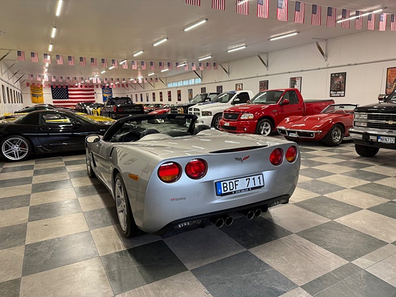 Chevrolet Corvette 10 of 30