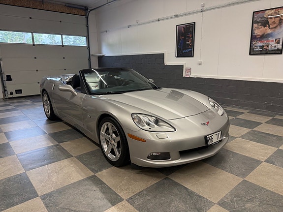 Chevrolet Corvette 3 of 30