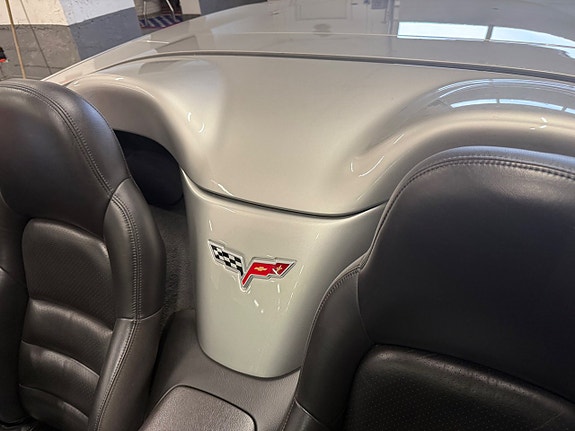 Chevrolet Corvette 19 of 30