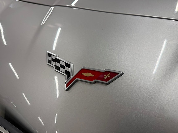 Chevrolet Corvette 17 of 30