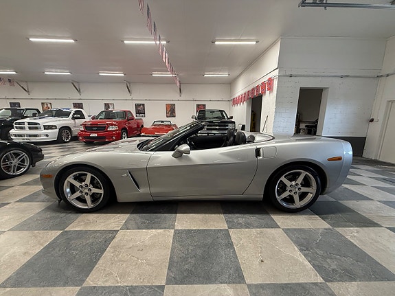 Chevrolet Corvette 8 of 30