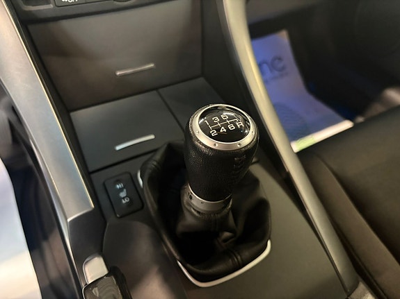 Honda Accord 13 of 17