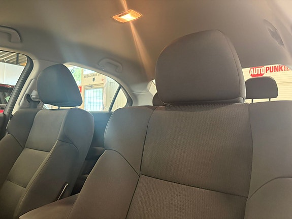 Honda Accord 6 of 17