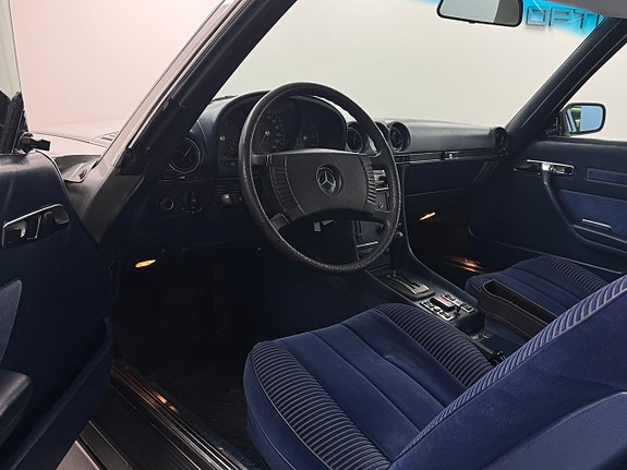 Mercedes-Benz SL350 5 of 16