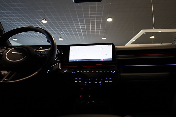 Hyundai Kona 13 of 25