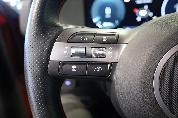 Hyundai Kona 14 of 25
