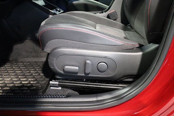 Hyundai Kona 12 of 25