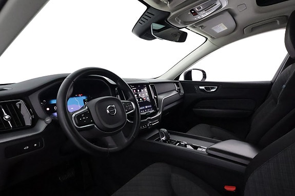 Volvo XC60 11 of 28