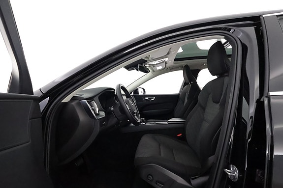 Volvo XC60 10 of 28