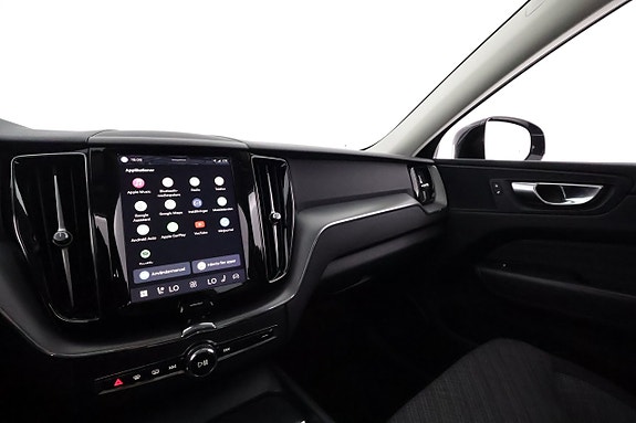 Volvo XC60 23 of 28
