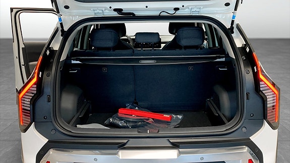 Kia EV3 12 of 16