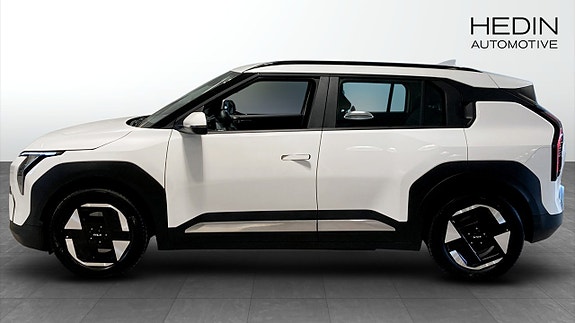 Kia EV3 4 of 16