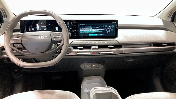 Kia EV3 7 of 16