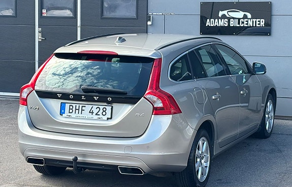 Volvo V60 6 of 18