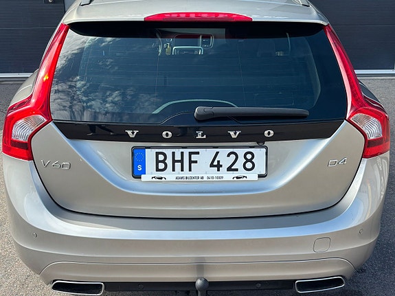 Volvo V60 7 of 18