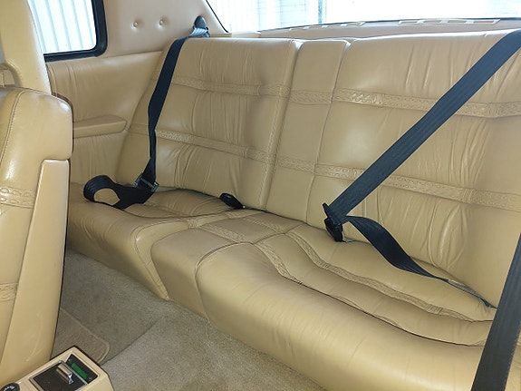 Volvo 262 12 of 20