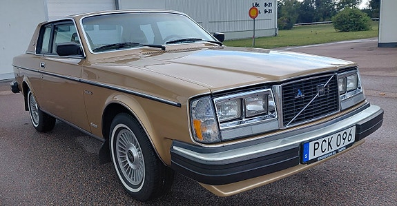 Volvo 262 5 of 20