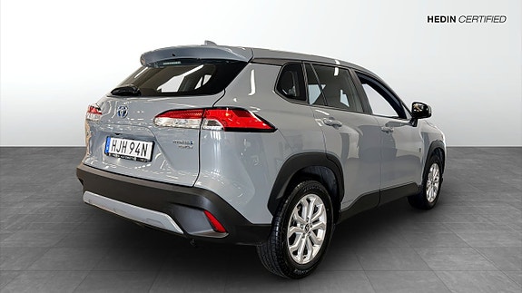 Toyota Corolla Cross 4 of 21