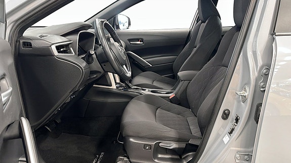 Toyota Corolla Cross 10 of 21