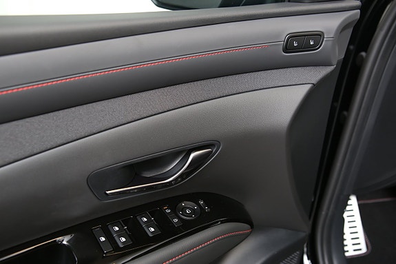 Hyundai Tucson 15 of 30