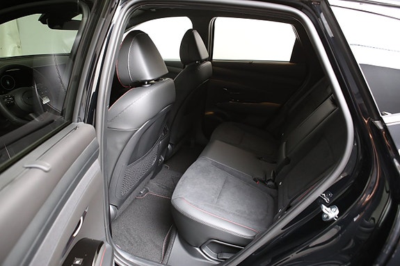 Hyundai Tucson 14 of 30