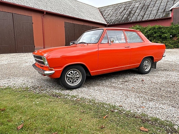 Opel Kadett 2 of 13