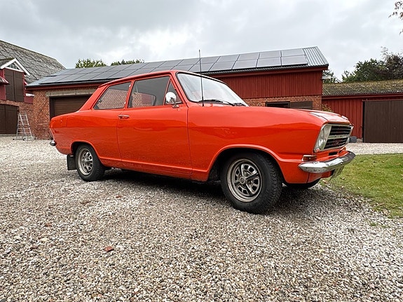 Opel Kadett 11 of 13
