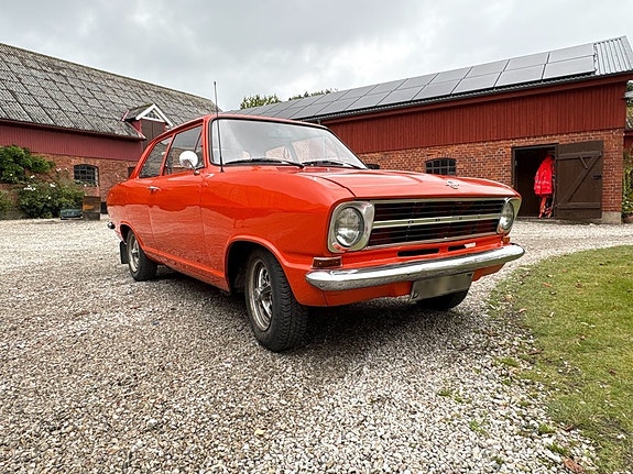 Opel Kadett 12 of 13