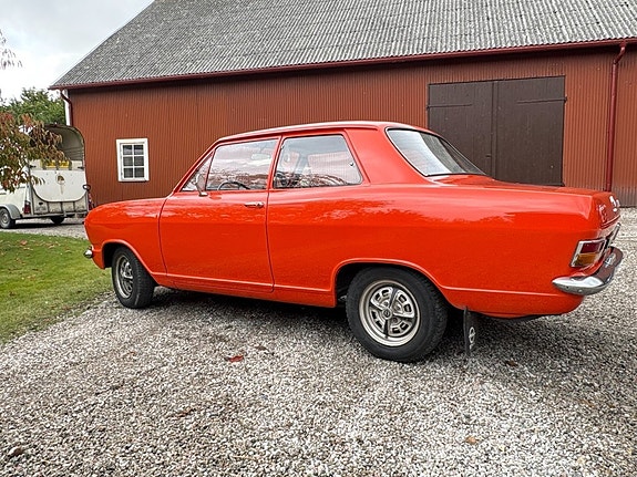 Opel Kadett 4 of 13