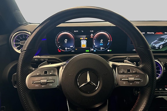 Mercedes-Benz A250 e 9 of 23