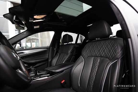 BMW M550i 8 of 26