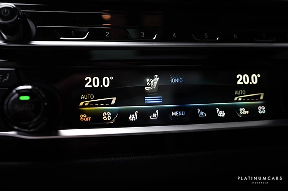 BMW M550i 12 of 26